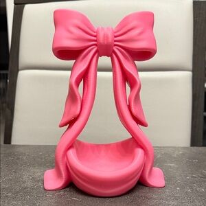 Pink Bow Shaped Stand *NWOT